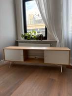 Tv-meubel SVENARUM met schuifdeuren, Ophalen, 150 tot 200 cm, Zo goed als nieuw, Minder dan 100 cm