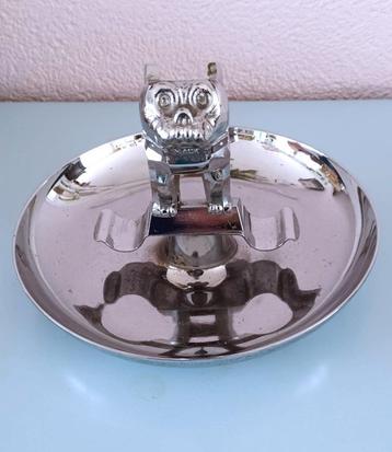 Mack Truck Bulldog asbak beschikbaar voor biedingen