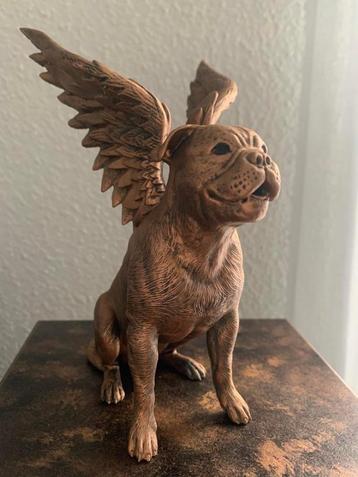 Bulldog Old Engels met vleugels in brons of zilver op urn beschikbaar voor biedingen