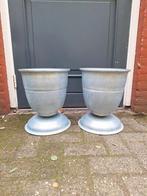 2 zinken bloempotten, Rond, Zo goed als nieuw, Minder dan 40 cm, Metaal
