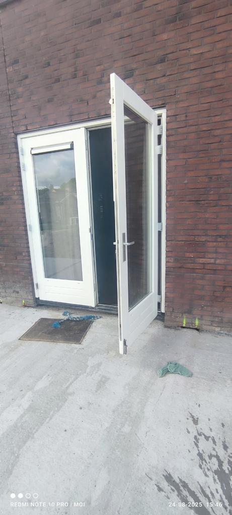 Mooie tuindeuren wit met dubbelglas en ventilatierooster., Doe-het-zelf en Verbouw, Kozijnen en Schuifpuien, Zo goed als nieuw