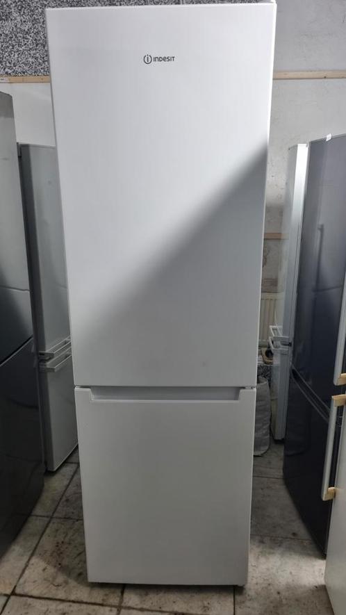 Indesit koelkast 180x60x62 cm, Huis en Inrichting, Keuken | Keukenbenodigdheden, Zo goed als nieuw, Ophalen of Verzenden