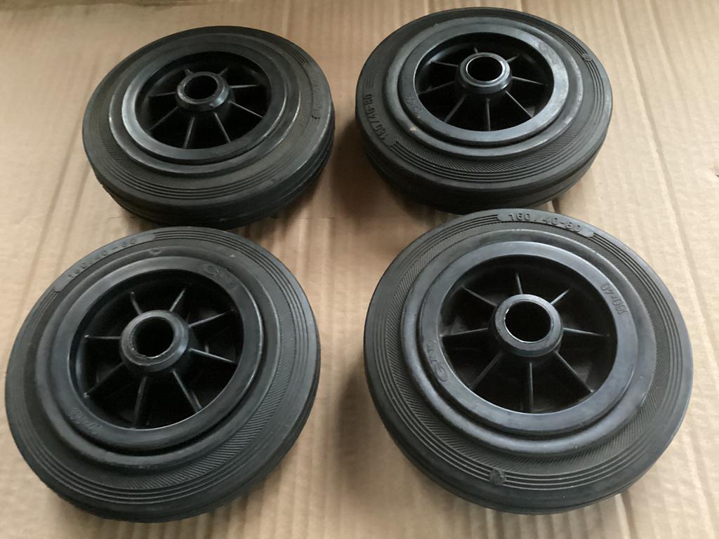 Wielen /grasmaaier, Tuin en Terras, Hand-tuingereedschap, Ophalen of Verzenden, Nieuw