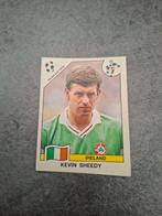Panini sticker WK 90 Italia. Speler Kevin Sheedy Ierland., Hobby en Vrije tijd, Stickers en Plaatjes, Verzenden, Zo goed als nieuw