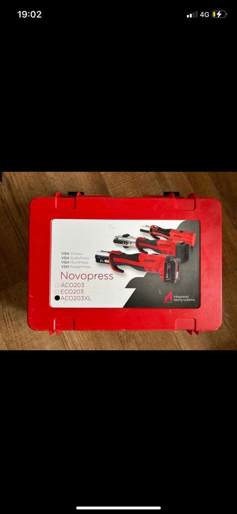 zo goed als nieuw novoexpress millwalkeee, Auto-onderdelen, Accu's en Toebehoren, Nieuw, Ophalen of Verzenden