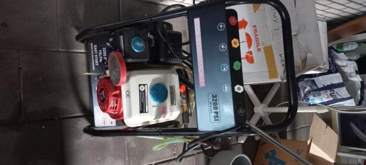 Hogedrukreiniger op benzine, Tuin en Terras, Hogedrukreinigers, Zo goed als nieuw, Benzine, Ophalen
