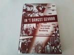 In t bangst gevaar ( J van Klinken ( oorlog, Boeken, Oorlog en Militair, Ophalen of Verzenden, Tweede Wereldoorlog, Zo goed als nieuw