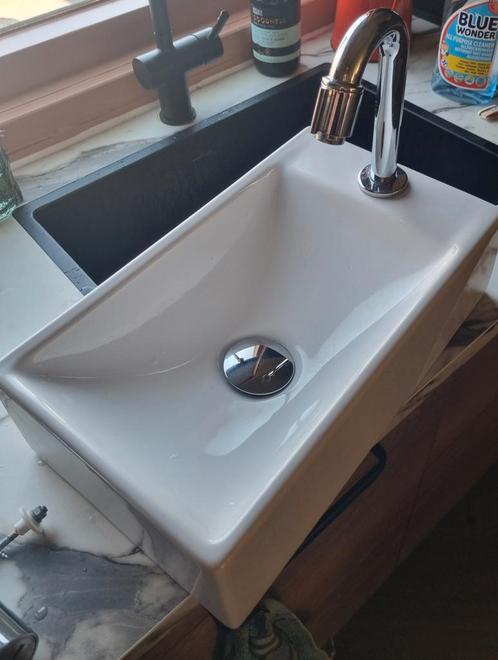 sphinx wc fonteintje, Huis en Inrichting, Keuken | Keukenelementen, Gebruikt, Minder dan 100 cm, 25 tot 50 cm, Wit, Ophalen