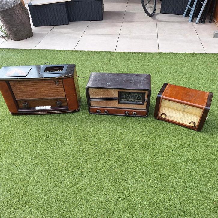 Drie vintage radio's voor onderdelen of ombouw, Antiek en Kunst, Antiek | Tv's en Audio, Ophalen