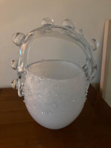 Glaskunst van Sabine Lintzen beschikbaar voor biedingen