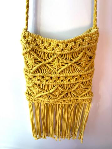 Bohemian Macramé schoudertas - geel beschikbaar voor biedingen