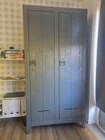 Kledingkast woood kluiskast. Zgs, Huis en Inrichting, Kasten | Kledingkasten, Ophalen, Zo goed als nieuw, 50 tot 75 cm, 150 tot 200 cm