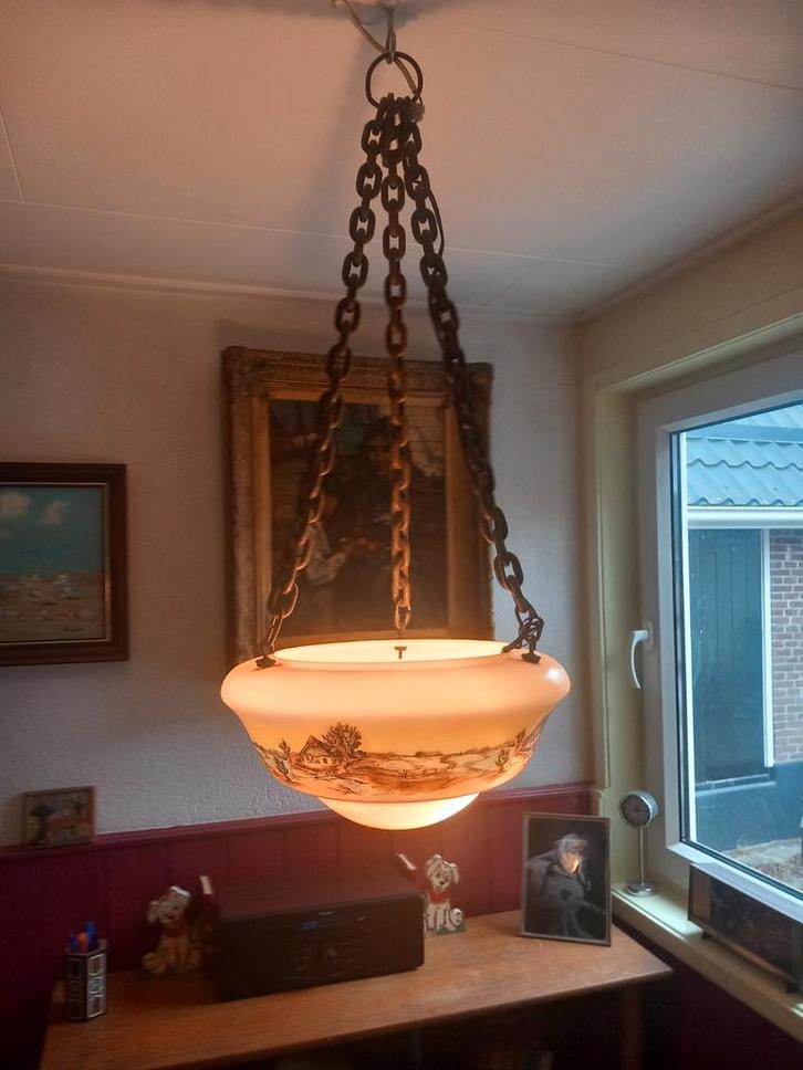Antieke hanglamp met ketting, Huis en Inrichting, Lampen | Hanglampen, Gebruikt, 50 tot 75 cm, Glas, Metaal, Ophalen
