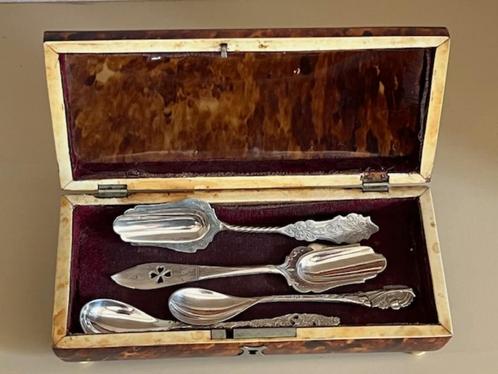 LEPELDOOS SCHILDPAD, 2 LEPELTJES, 2 SUIKERSCHEPPEN, Antiek en Kunst, Antiek | Goud en Zilver, Zilver, Verzenden