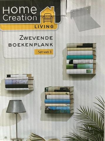 3x zwevende boekenplank beschikbaar voor biedingen