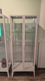 MILSBO Vitrinekast, wit, 73x175 cm, Huis en Inrichting, Kasten | Vitrinekasten, Ophalen, Met deur(en), 50 tot 100 cm, Zo goed als nieuw