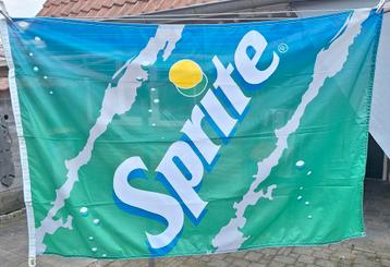 Mooie Originele SPRITE Vlag 140  91 cm beschikbaar voor biedingen