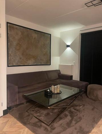Salontafel beschikbaar voor biedingen