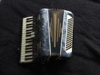 Accordeon, Muziek en Instrumenten, Accordeons, Overige merken, Gebruikt, Met riemen, 80-bas