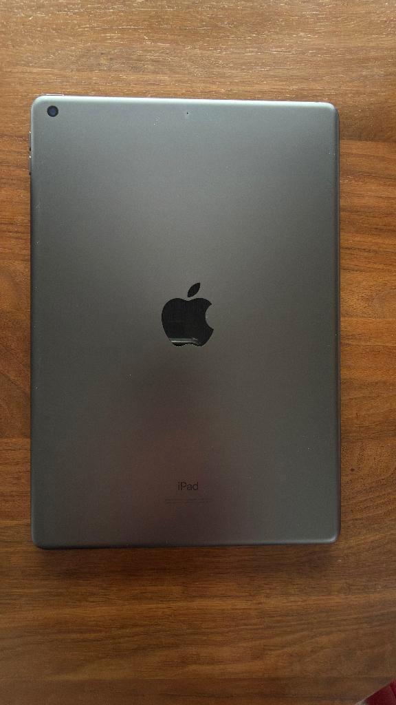 Apple Ipad 8e generatie, Computers en Software, Apple iPads, Zo goed als nieuw, Apple iPad, Wi-Fi, 10 inch, 32 GB, Grijs, Ophalen of Verzenden
