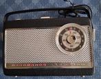 Vintage draagbare radio Nordmende, Ophalen of Verzenden, Gebruikt, Radio