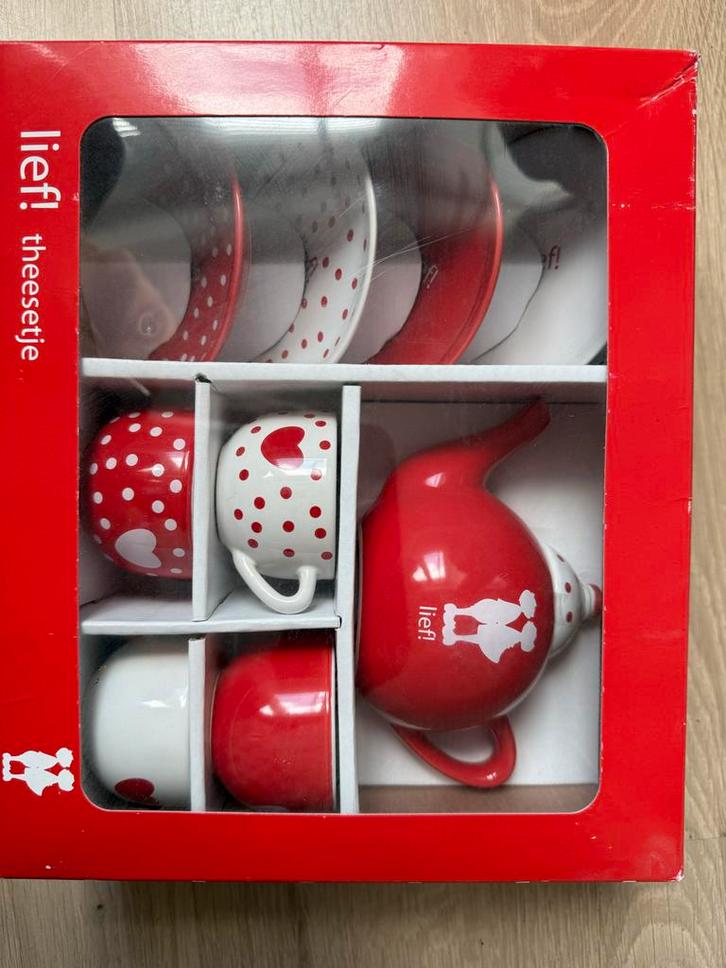 Lief! Porseleinen Theeserviesje, Huis en Inrichting, Keuken | Servies, Nieuw, Compleet servies, Overige stijlen, Porselein, Ophalen