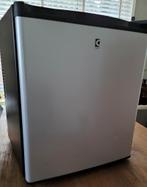 Mini koelkast Candor, Witgoed en Apparatuur, Koelkasten en IJskasten, Ophalen, Zonder vriesvak, Minder dan 75 liter, Minder dan 45 cm