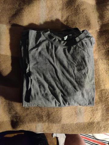 T shirts xxxl 3 stuks beschikbaar voor biedingen
