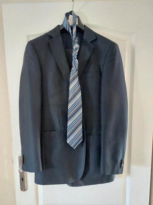 Kostuum Falabella 48/50, Kleding | Heren, Kostuums en Colberts, Zo goed als nieuw, Maat 48/50 (M), Blauw, Ophalen of Verzenden