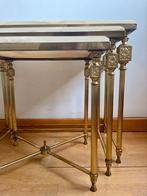 Vintage bijzettafels, Huis en Inrichting, Tafels | Bijzettafels, Ophalen, Rond, Minder dan 55 cm, 45 tot 60 cm