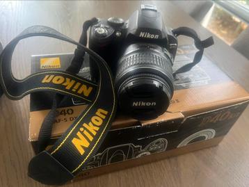 Nikon D40 SLR Camera Black + 18-55mm Lens beschikbaar voor biedingen