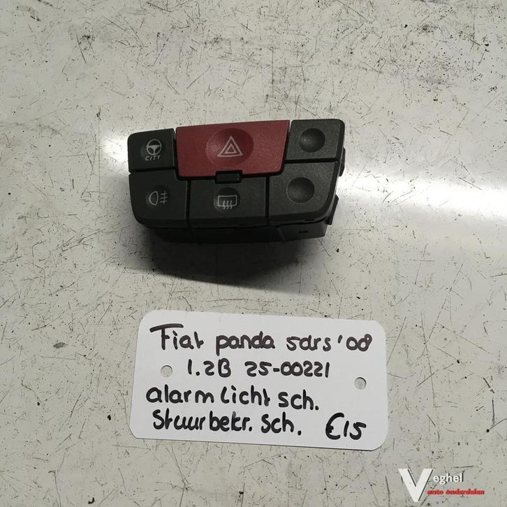Fiat Panda 5drs 1.2 B 2008 2500221  Alarmlichtschakelaar  73, Auto-onderdelen, Dashboard en Schakelaars, Gebruikt, Ophalen of Verzenden