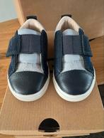 Ugg T RENNON LOW Schoentjes Maat 22, Kinderen en Baby's, Schoentjes, Jongetje of Meisje, Nieuw, Ophalen of Verzenden