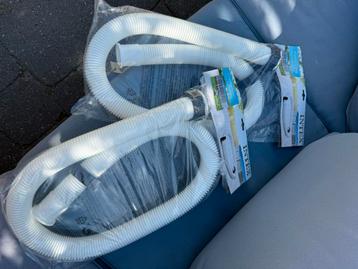 Intex Krystal Pool Basics - slang 1.50 m beschikbaar voor biedingen