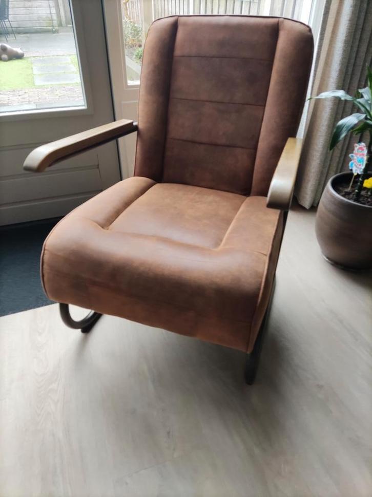 Bruine retro fauteuil in zeer goede staat, Huis en Inrichting, Fauteuils, Zo goed als nieuw, Metaal, Stof, 50 tot 75 cm, 75 tot 100 cm