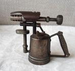 Metalen Puntenslijper in de vorm van een spiritusbrander., Ophalen of Verzenden