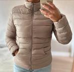 Woolrich beige dames donsjasje maat S, Ophalen of Verzenden, Zo goed als nieuw, Maat 38/40 (M), Beige