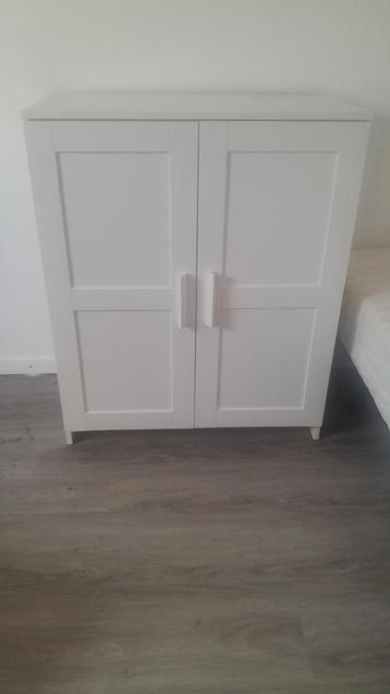 Brimnes Ikea wit, nog 2 stuks  beschikbaar voor biedingen