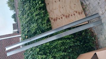 2 Aluminium U profielen/oprijgoten 104x50x3000 3 dik beschikbaar voor biedingen