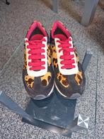 Nieuw rode veters sneakers haren tijgerprint  mt 37, Kleding | Dames, Schoenen, Gioseppo, Nieuw, Ophalen of Verzenden, Sneakers of Gympen