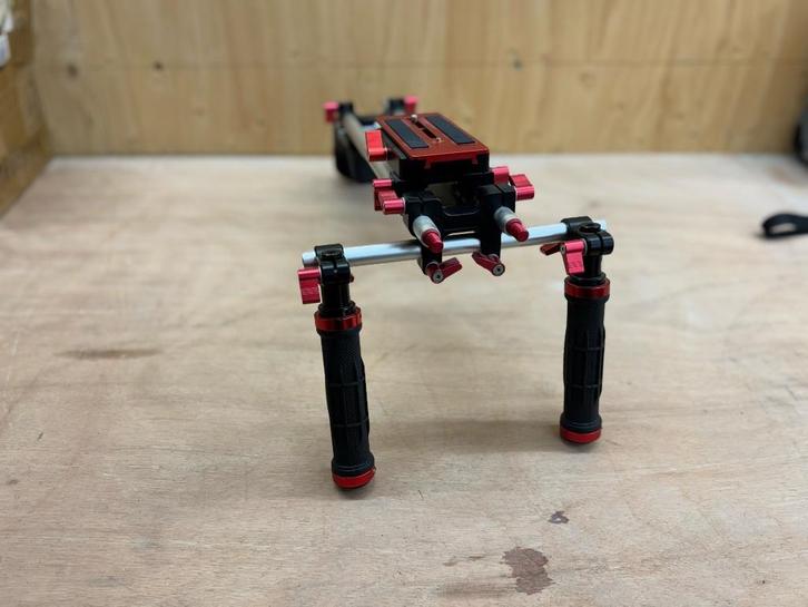 Falcon Eyes Schouderstatief VRG-S-2, Audio, Tv en Foto, Fotografie | Statieven en Balhoofden, Gebruikt, Driepoot, Ophalen