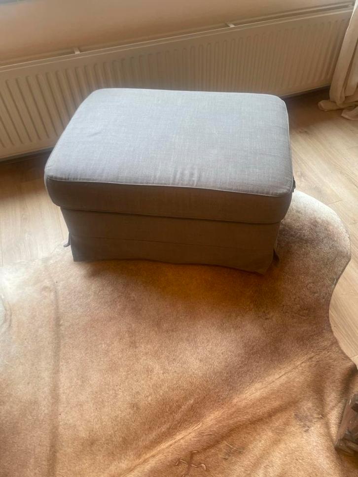 IKEA Voetenbank - Grijs, Huis en Inrichting, Banken | Voetenbanken en Poefen, Zo goed als nieuw, Minder dan 50 cm, Vierkant, Stof