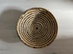 Leuke rieten mand, Huis en Inrichting, Ophalen, Mand, Rond, Zo goed als nieuw