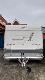 LMC Dominant 560 Caravan met Enkele Bedden & Rondzit, Caravans en Kamperen, Caravans, Rondzit, Disselslot, Particulier, 5 tot 6 meter