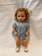 Retro Bella plaspop met geluid ogen open/dicht met originele, Ophalen, Gebruikt, Pop