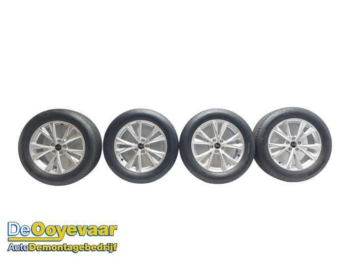 Velgen set + banden van een Audi Q3 (Q3 18-), Auto-onderdelen, Banden en Velgen, Personenwagen, Gebruikt, 3 maanden garantie, Ophalen of Verzenden