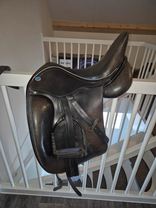 Sella dressuurzadel, Dieren en Toebehoren, Paarden en Pony's | Zadels, Zo goed als nieuw, Dressuur, Ophalen