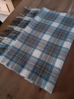 Prachtige wollen sjaal in nieuwstaat., Kleding | Dames, Mutsen, Sjaals en Handschoenen, Ophalen of Verzenden, Zo goed als nieuw