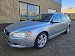 Volvo V70 2.0T R-Design 203 pk automaat org. Nederlandse aut, Auto's, Euro 5, Zwart, 4 cilinders, 1558 kg