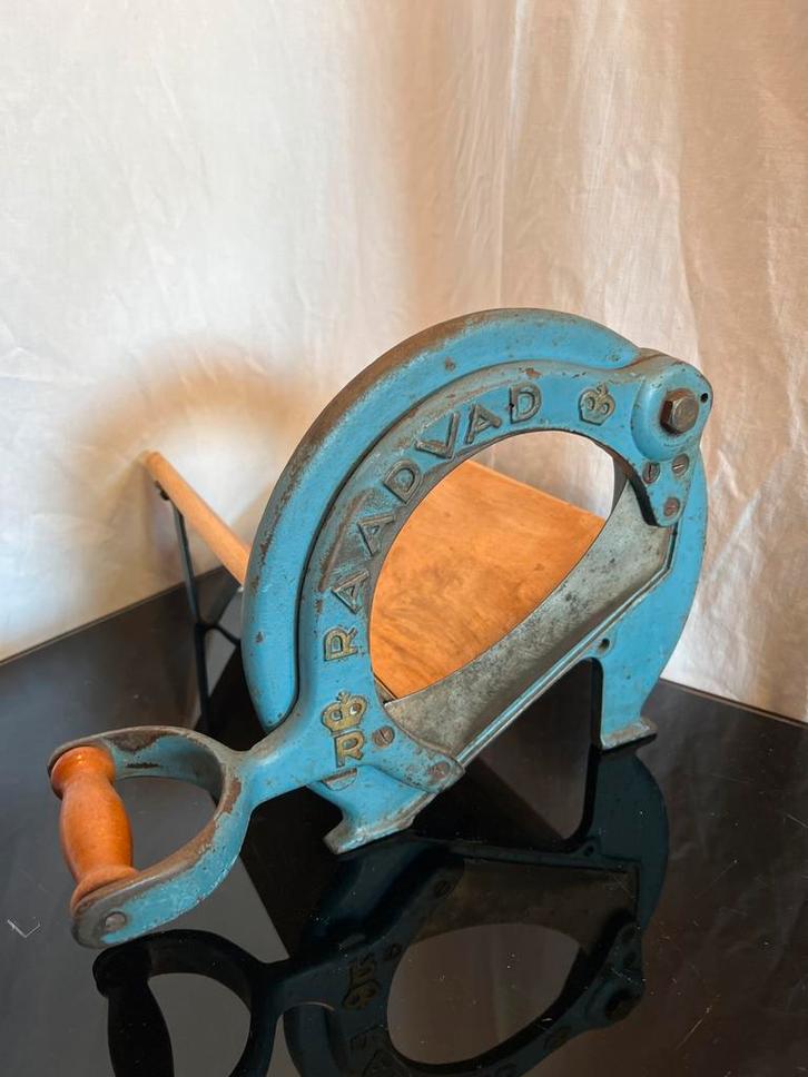 Vintage Raadvad Broodsnijder - Decoratief & Functioneel, Antiek en Kunst, Curiosa en Brocante, Ophalen of Verzenden
